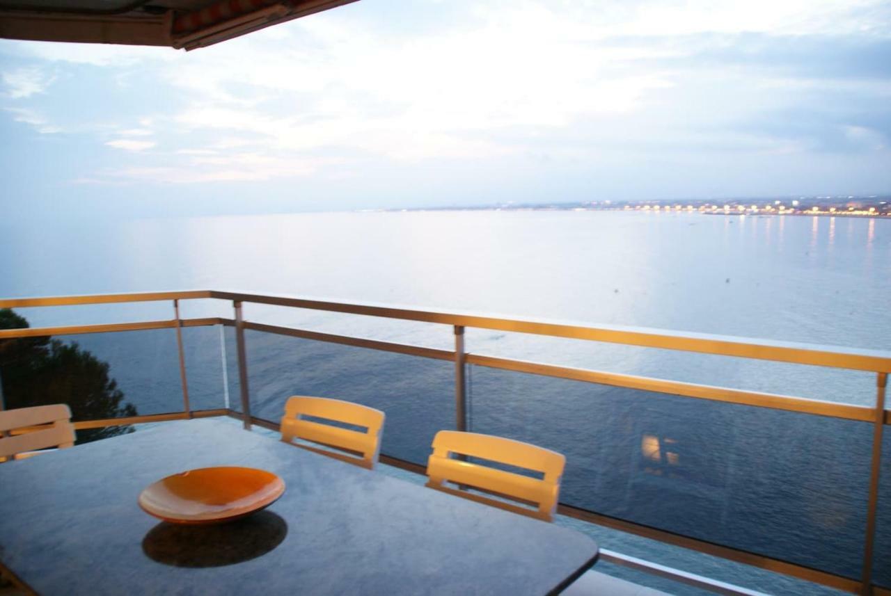 Bahia Apartamento Sobre El Mar Salou Luaran gambar